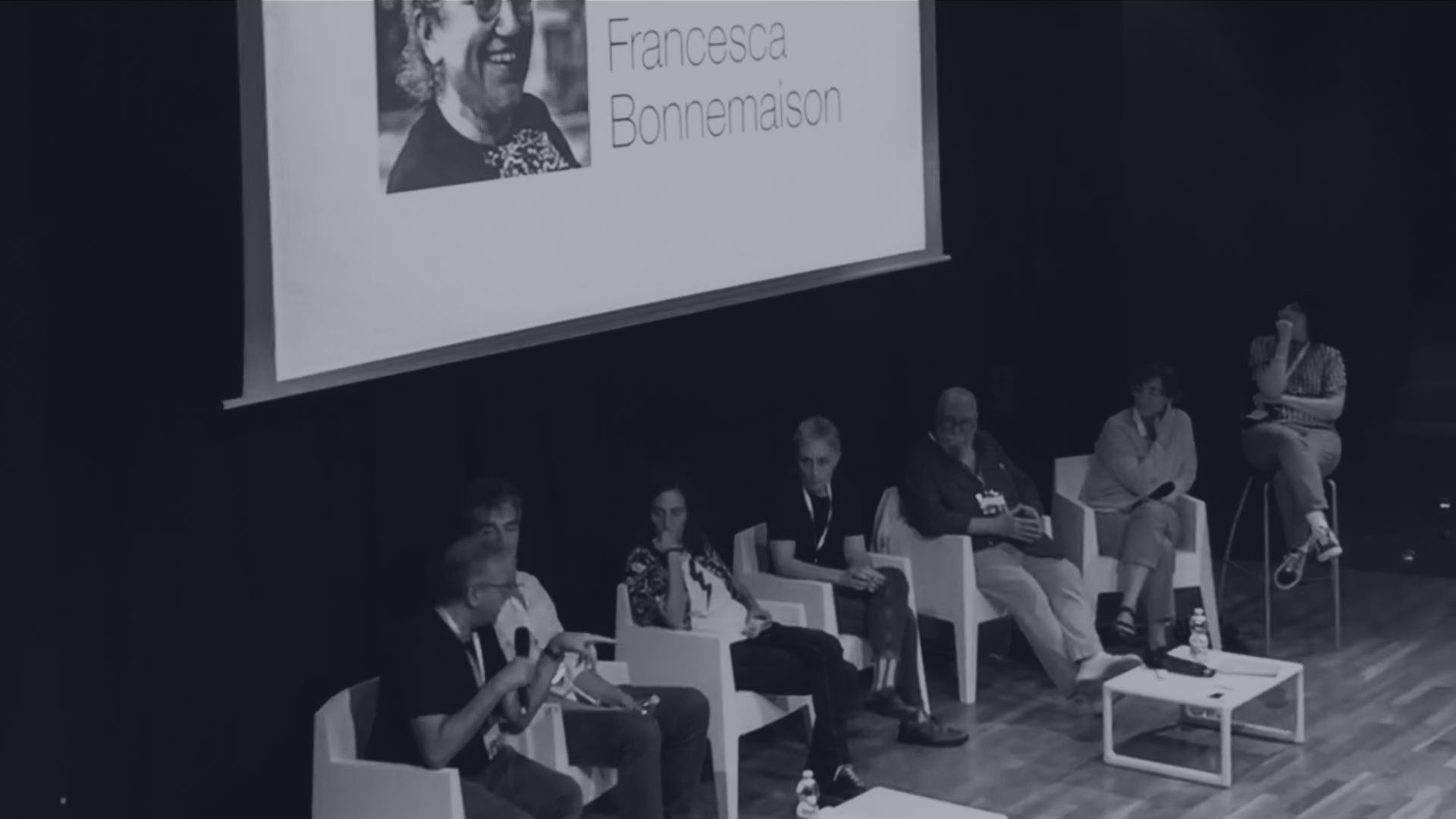 El procés creatiu darrere d’Archipelago Lux, Espai Francesca Bonnemaison, Barcelona (ES)